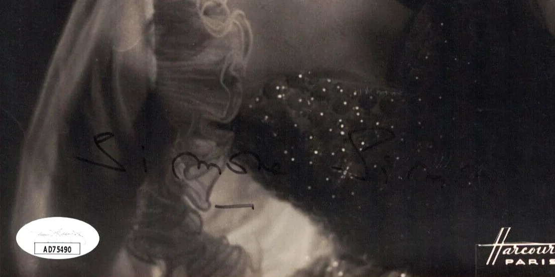 Simone Simon — SIMONE SIMON JSA Autographed Vintage 8X10 FREE SHIPPING! Cat People JSA not PSA, изображение 3