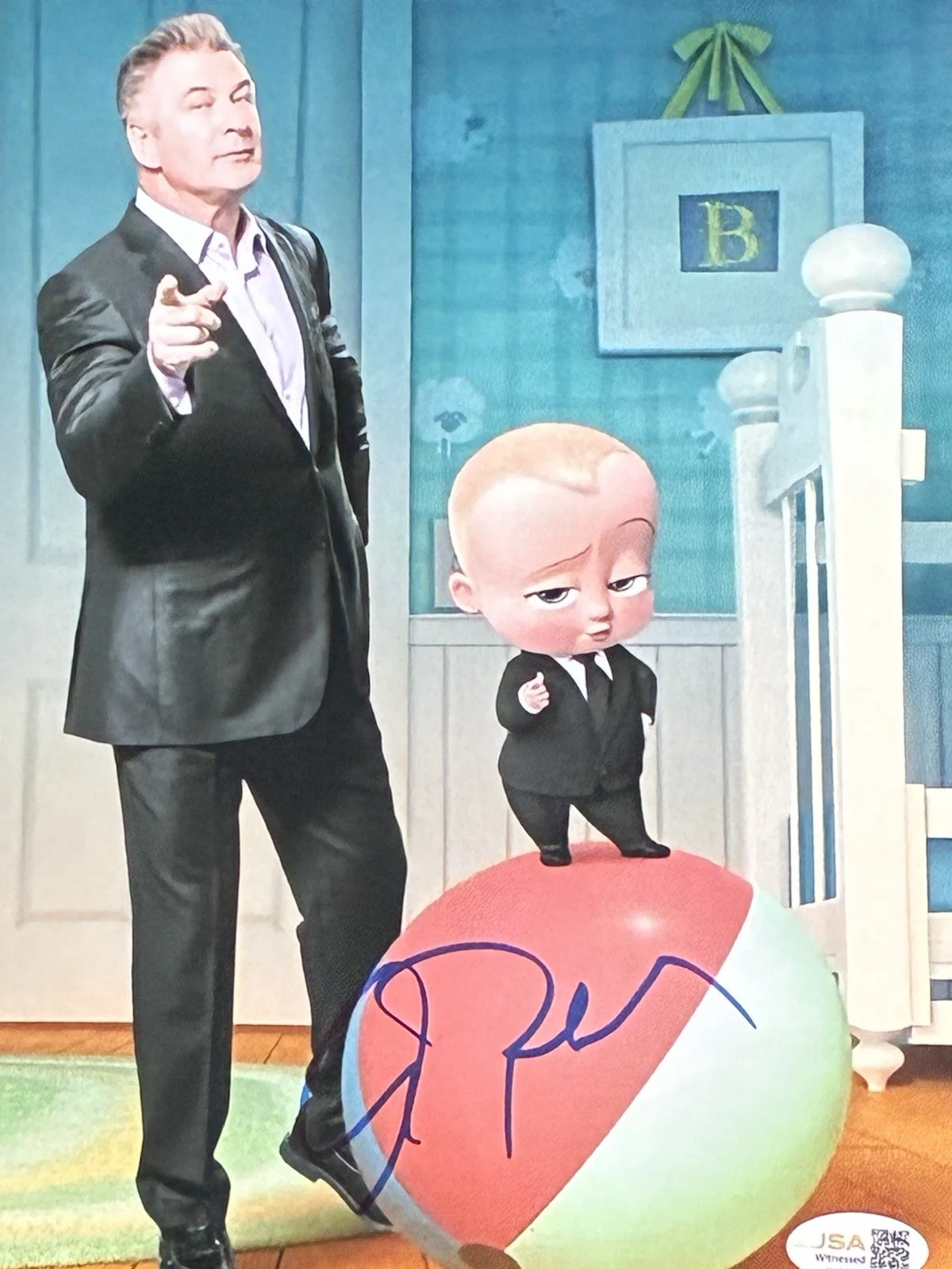 Alec Baldwin — ALEC BALDWIN ACTOR SIGNED METALLIC 8X10 VOICE OVER THE BOSS BABY MOVIE 2017 JSA, изображение 2