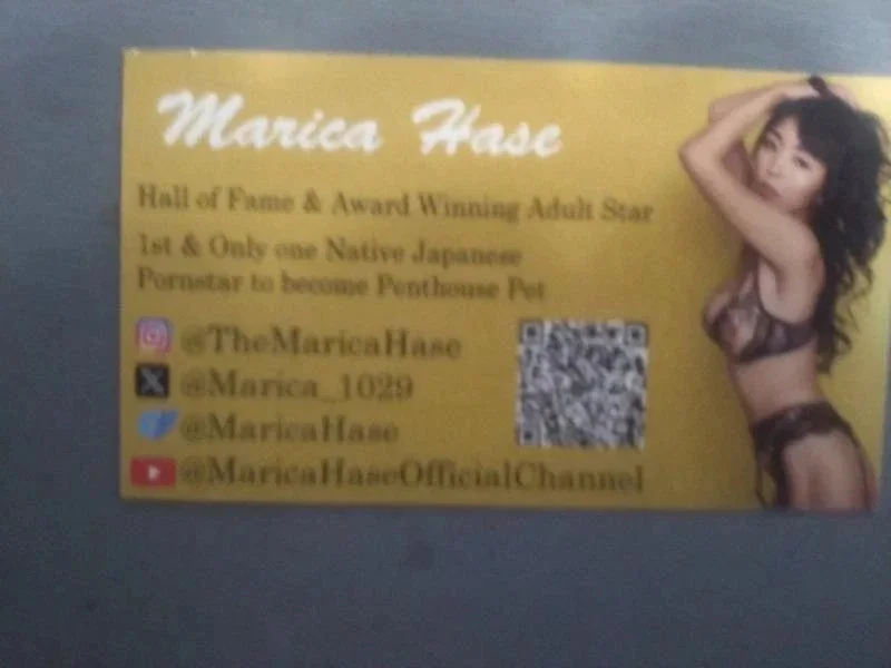 Marcia Hase signed 8x10 color photo of Adult Asian Model +2 cards, изображение 5