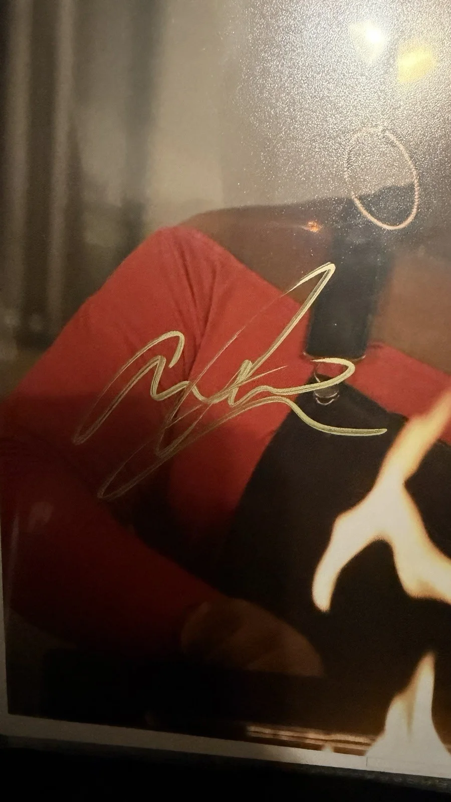 Alex Newell — Alex Newell Zoey's Extraordinary Playlist Autographed Signed 8x10 Photo ACOA, изображение 2