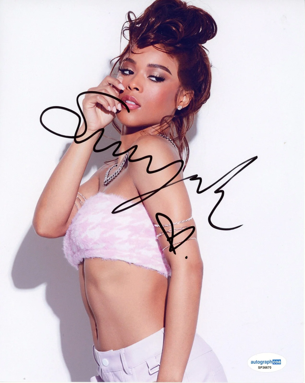 Serayah McNeill — Serayah McNeill "Empire" AUTOGRAPH Signed Autographed 8x10 Photo B ACOA, изображение 2