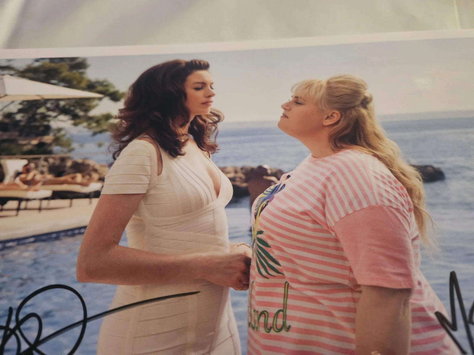 ORIGINAL AUTOGRAPHS REBEL WILSON, ANNE HATHAWAY 12X8.5' COA ✅️ Glossy PHOTO, изображение 5