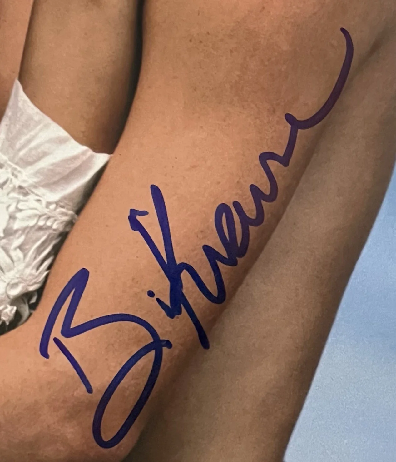 Brian Krause — BRIAN KRAUSE SIGNED 8x10 as Richard from RETURN TO BLUE LAGOON JSA COA CHARMED, изображение 3