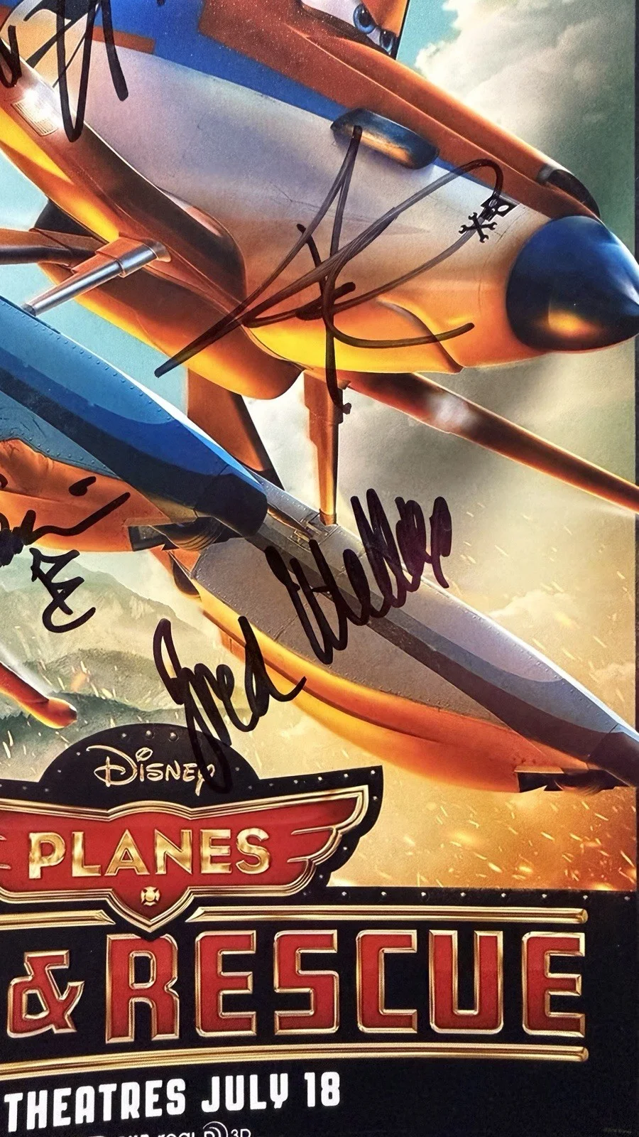 Fred Willard — Signed Fred Willard, Dane Cook+Autographed Disney PLANES 11x14 Photo BECKETT, изображение 4
