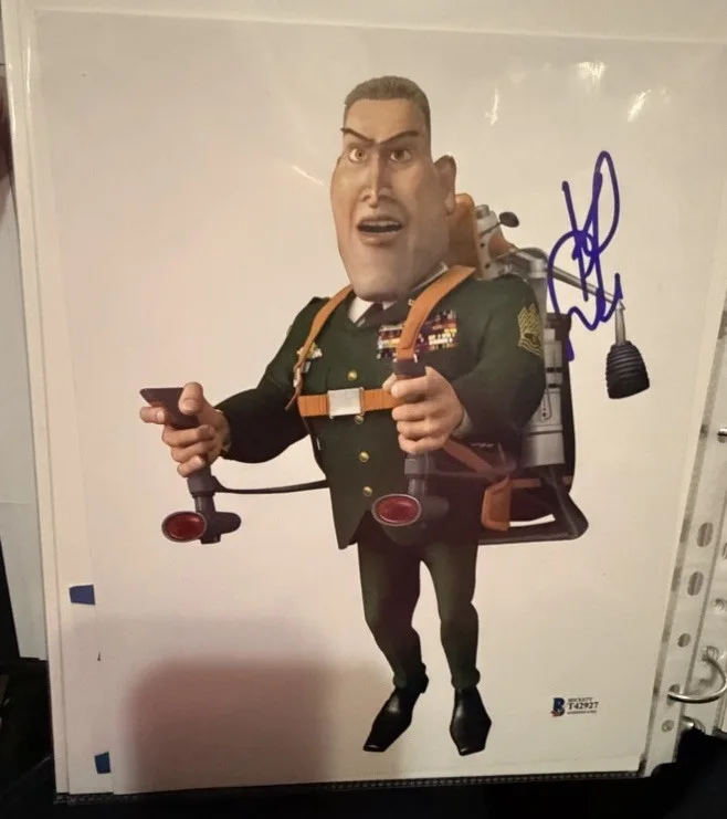 Kiefer Sutherland — KIEFER SUTHERLAND SIGNED 8x10 | BECKETT COA Autographed Monsters Vs Aliens, image 5