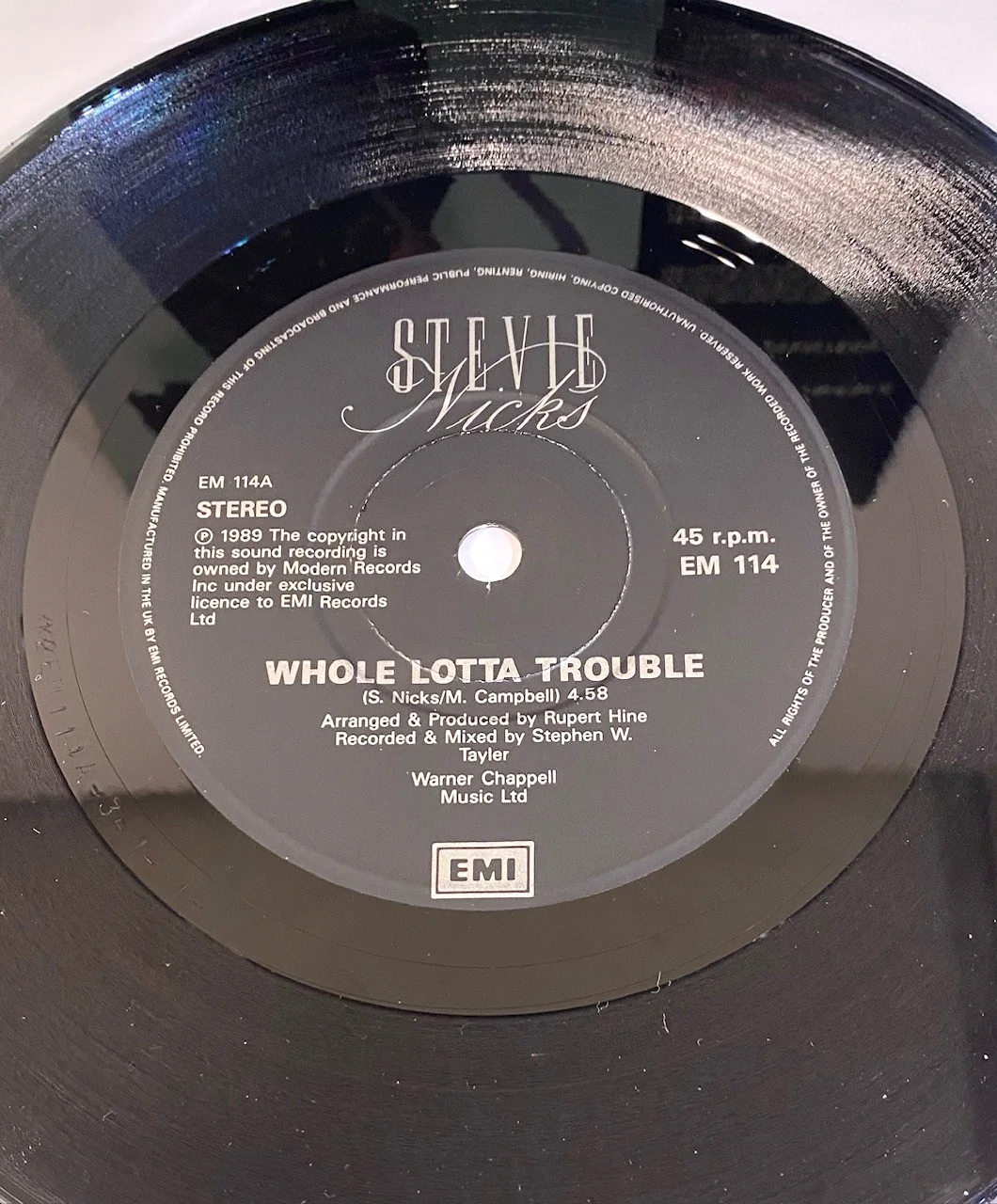 1989 Stevie Nicks Whole Lotta Trouble 45 Record Signed w/ Inscription, изображение 4