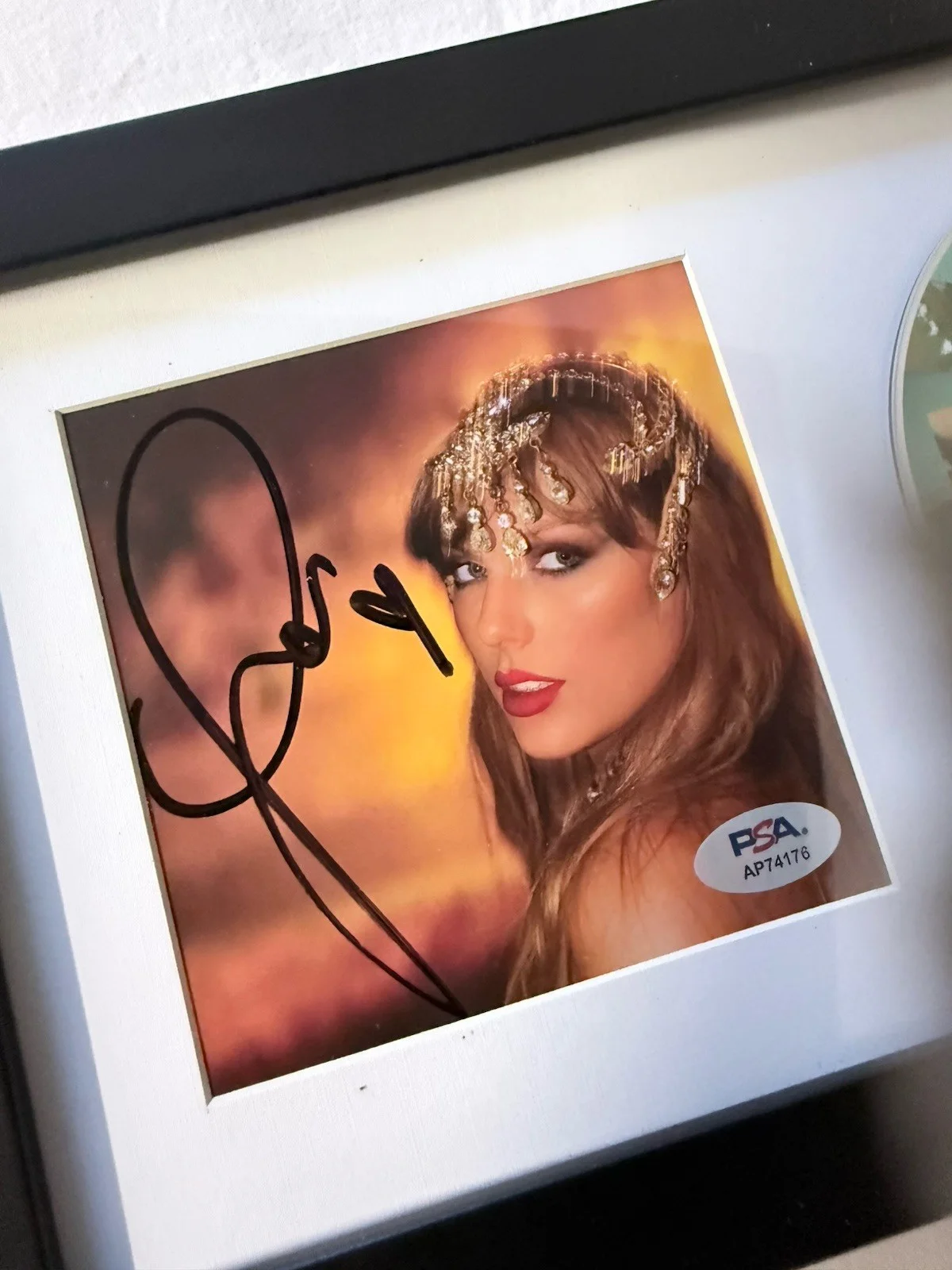 Taylor Alison Swift Authentic Rare Signed Autographed CD Album PSA COA, image 5