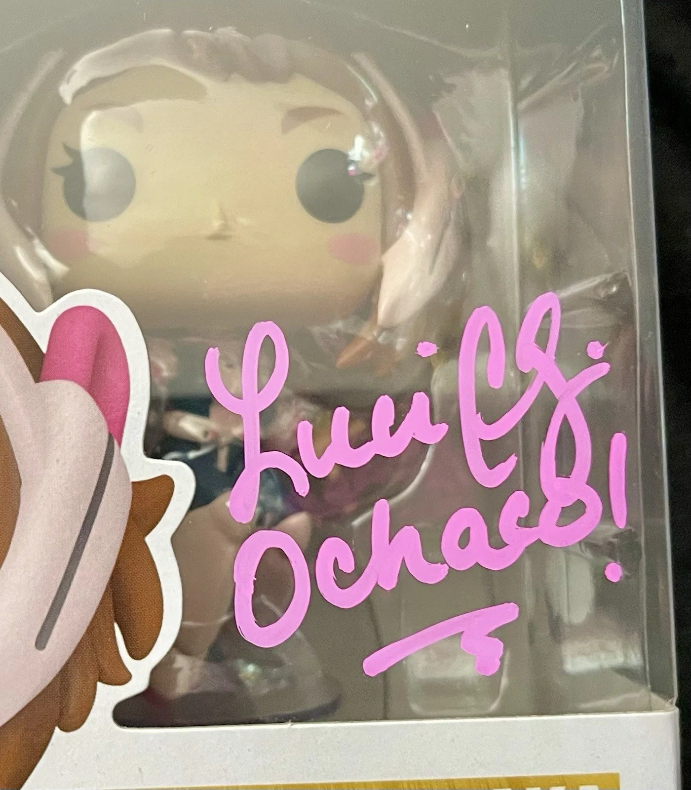 Luci Christian — Luci Christian Funko Pop! MHA Ochaco Uraraka 1524 w Protector JSA, изображение 2