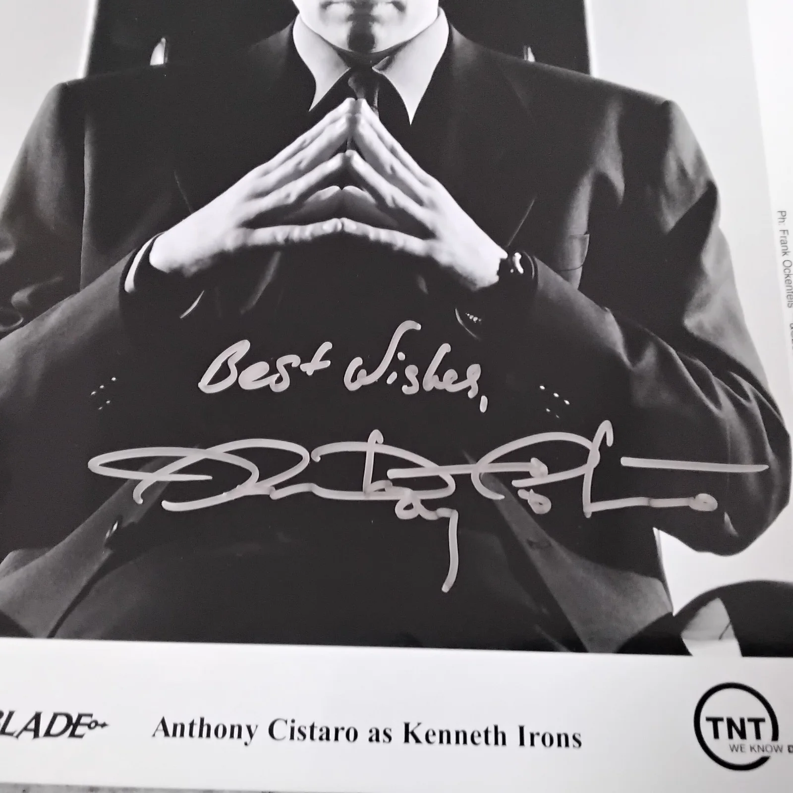 Anthony Cistaro SIGNED 8x10 Photo 90s TV Movie Actor Witchblade Cheers Sense8, изображение 4