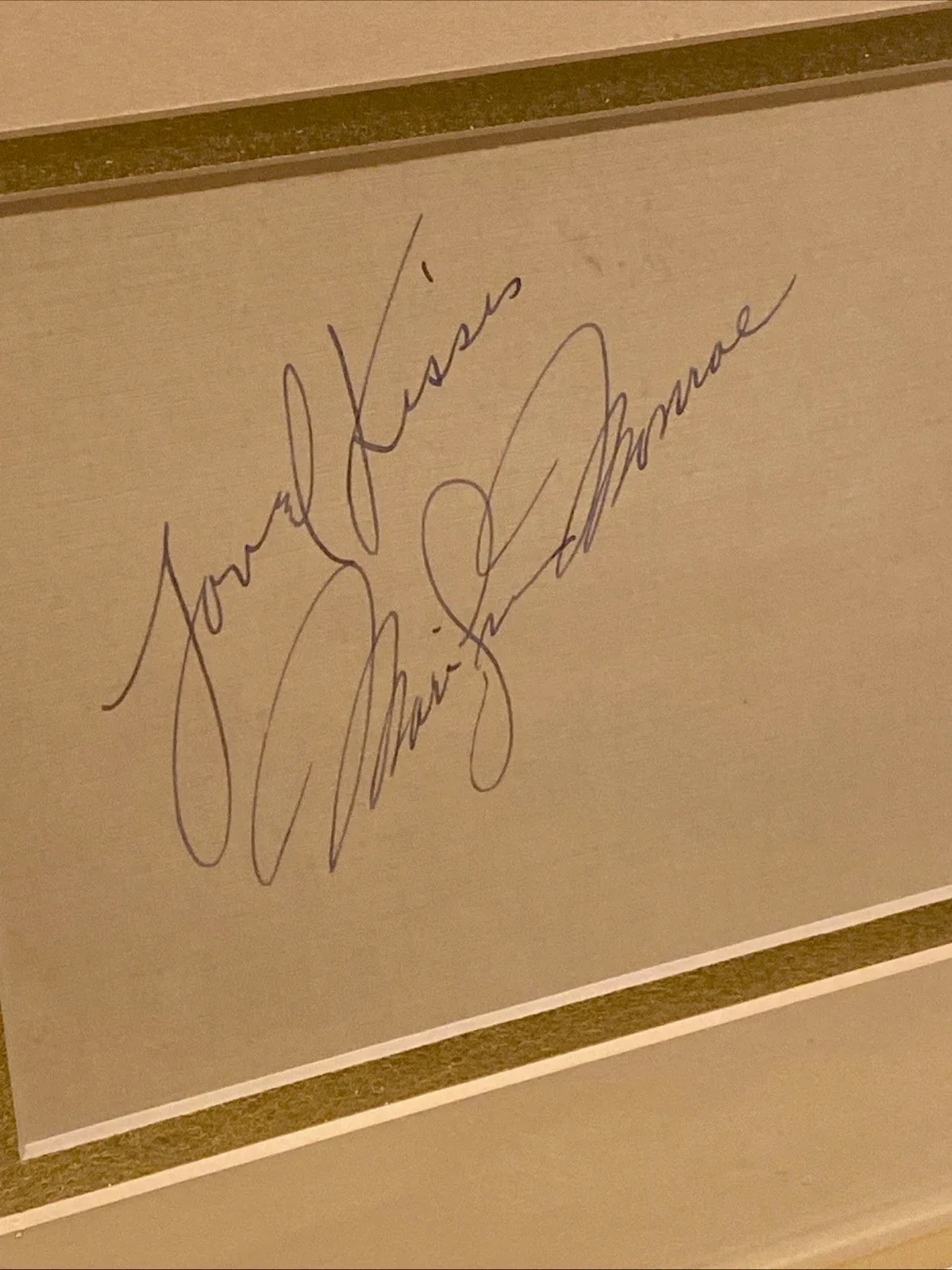 Marilyn Monroe — Marilyn Monroe Framed Display 18”x21” Photo Card 4”x5” SIGNED COA, image 3