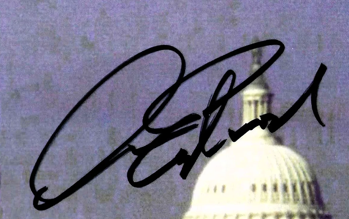 Clint Eastwood — CLINT EASTWOOD signed in role from IN THE LINE OF FIRE with COA 8 ¼ x 11 ¾, изображение 2