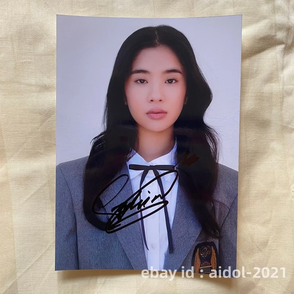 KATSEYE Autographed Signed Photo Gifts Collection Collectibles Rare 5*7 2025, изображение 4