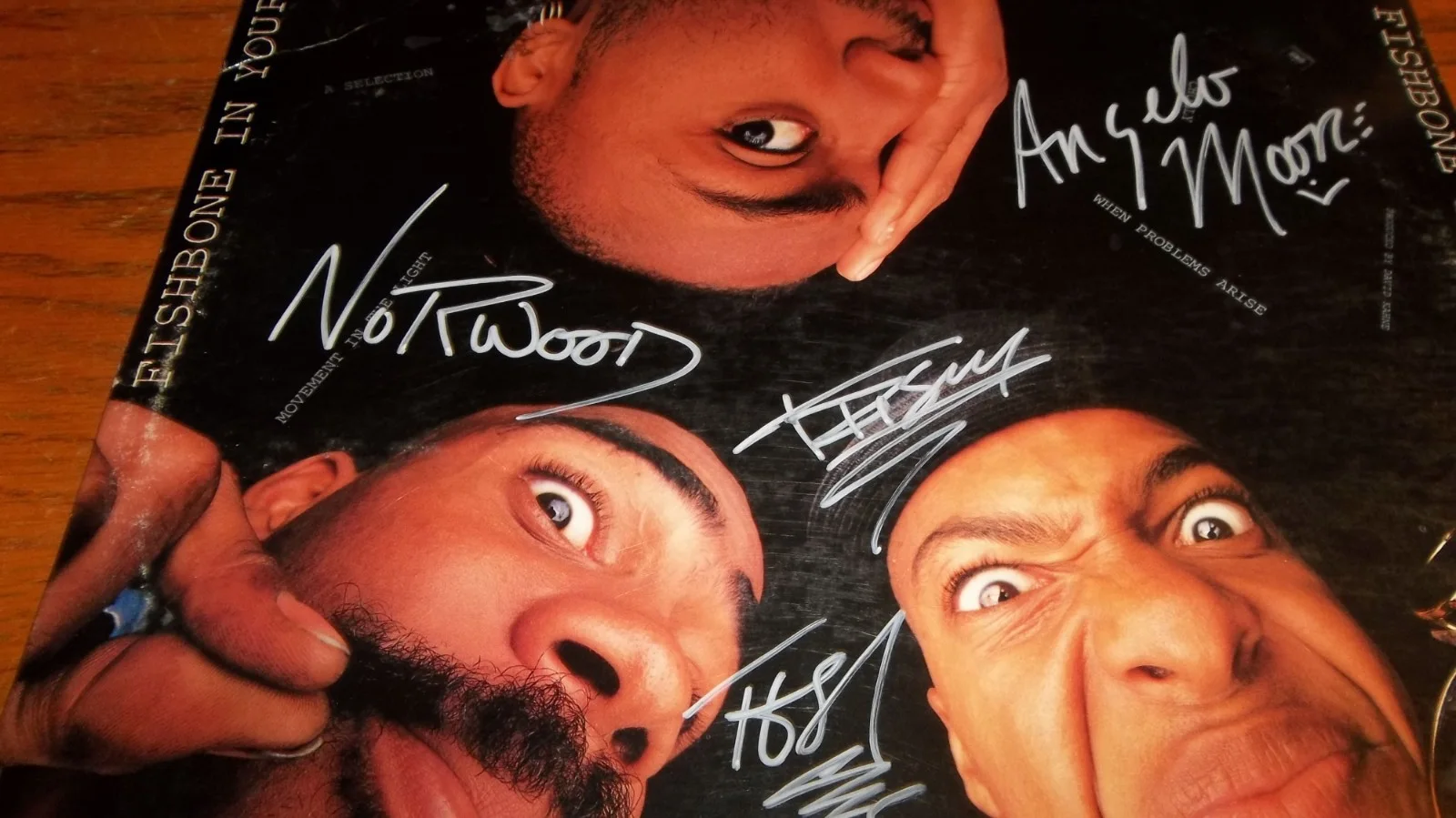 FISHBONE SIGNED IN YOUR FACE VINYL LP RECORD ANGELO MOORE JSA COA Columbia, image 4