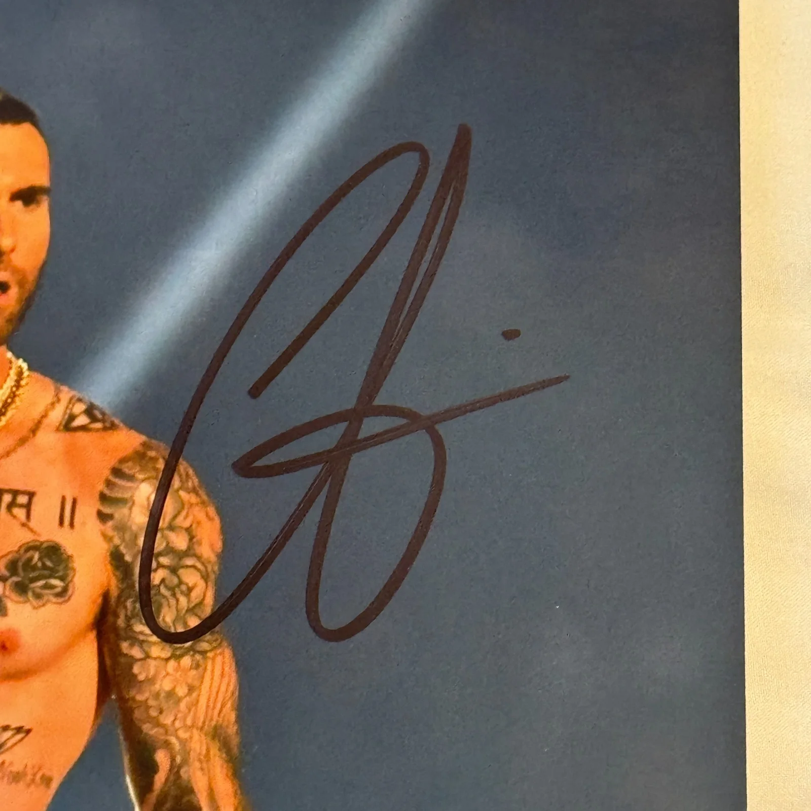 ADAM LEVINE OF BAND MAROON 5 SIGNED AUTOGRAPHED 8X10 PHOTOGRAPH AUTO PHOTO W/COA, изображение 3