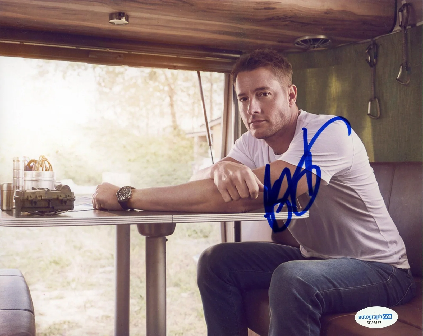 Justin Hartley — Justin Hartley "Tracker" AUTOGRAPH Signed 'Colter Shaw' 8x10 Photo B ACOA, image 2