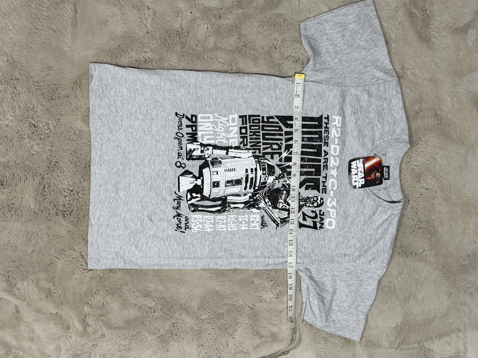 Official Star Wars Disney ‘Droids’ Shirt Size Small New With Tags Greg R2D2 C3PO, изображение 4