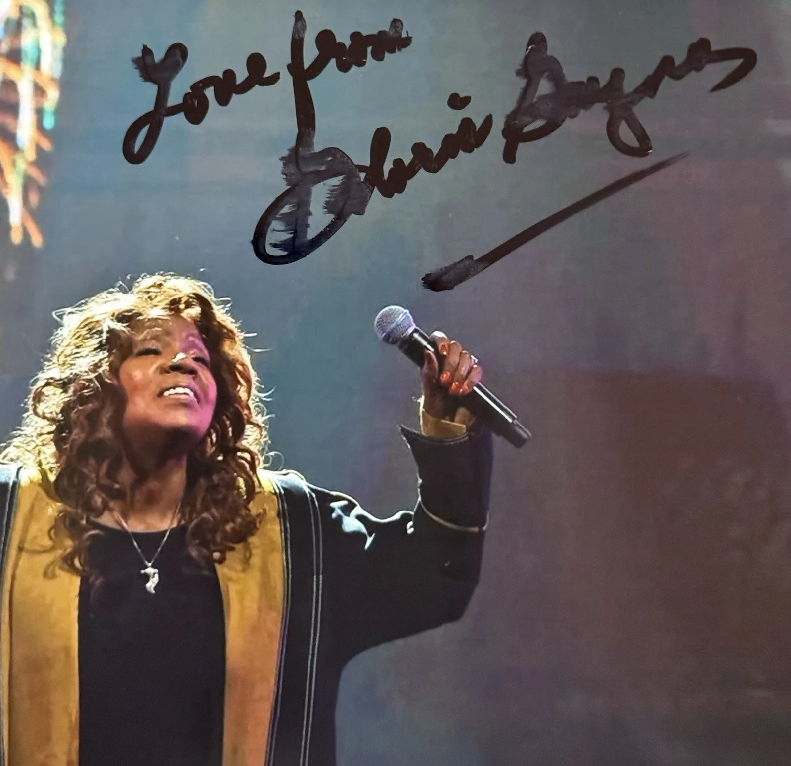 Disco Singer Songwriter Gloria Gaynor Autographed 8x10 Photo, изображение 2