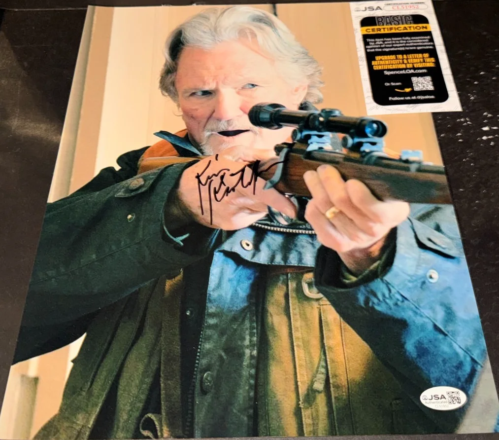 Tom Hardy — Kris Kristofferson Deadfall Actor Country Singer Signed 11x14 Photo JSA RIP RARE