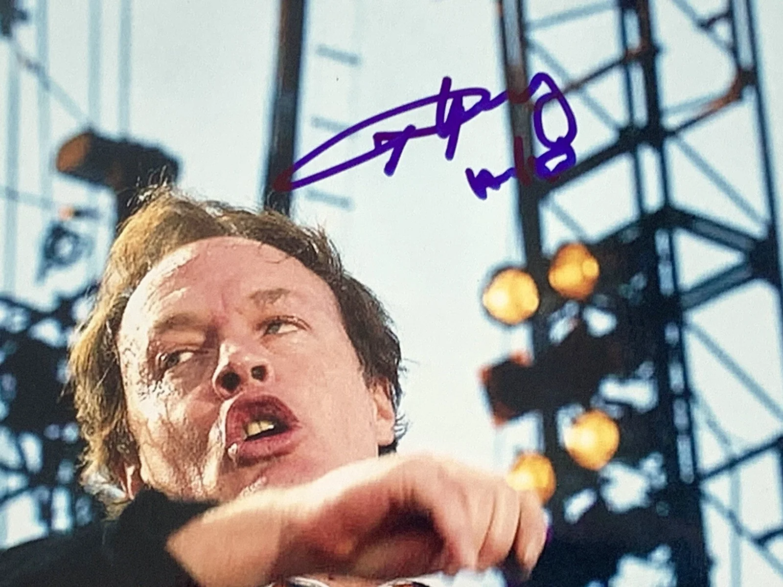 Angus Young signed Photo Ac/Dc 11x14 inch with guitar psa dna coa, image 2