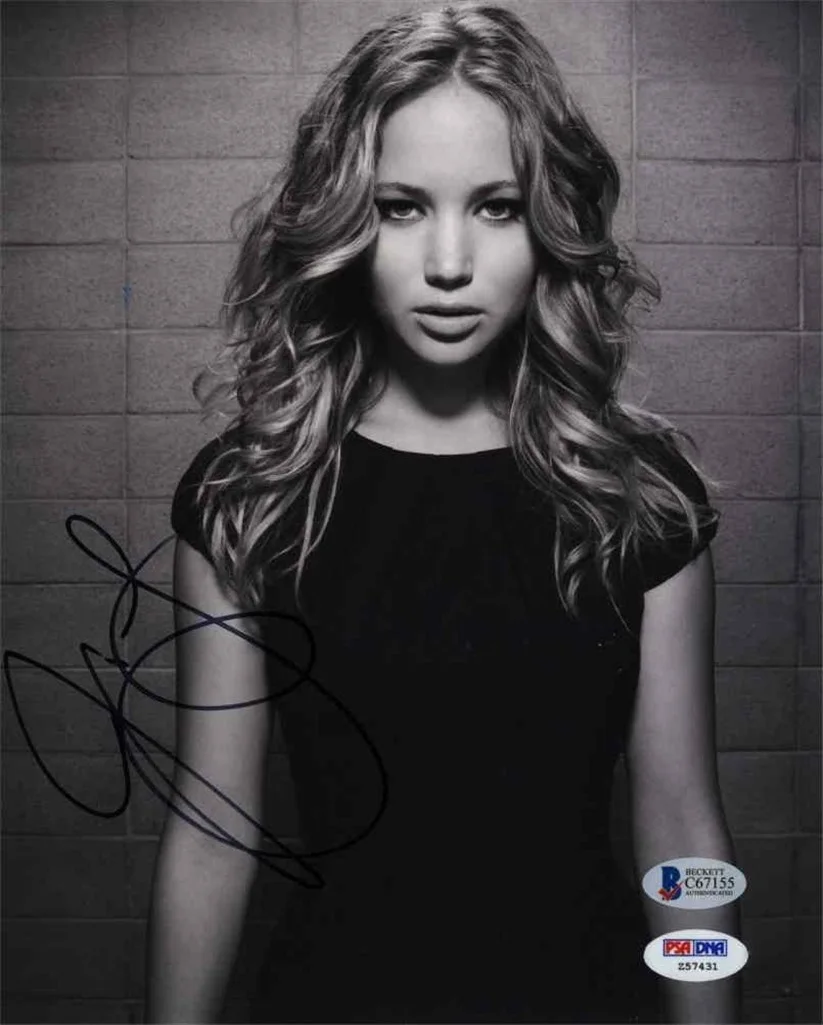 Jennifer Lawrence — Jennifer Lawrence Young Autographed Signed 8x10 Photo Beckett BAS COA