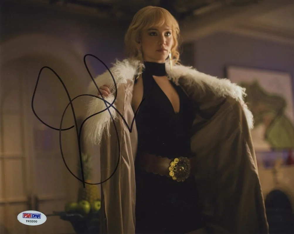 Jennifer Lawrence — Jennifer Lawrence Autographed Signed 8x10 Photo PSA/DNA COA