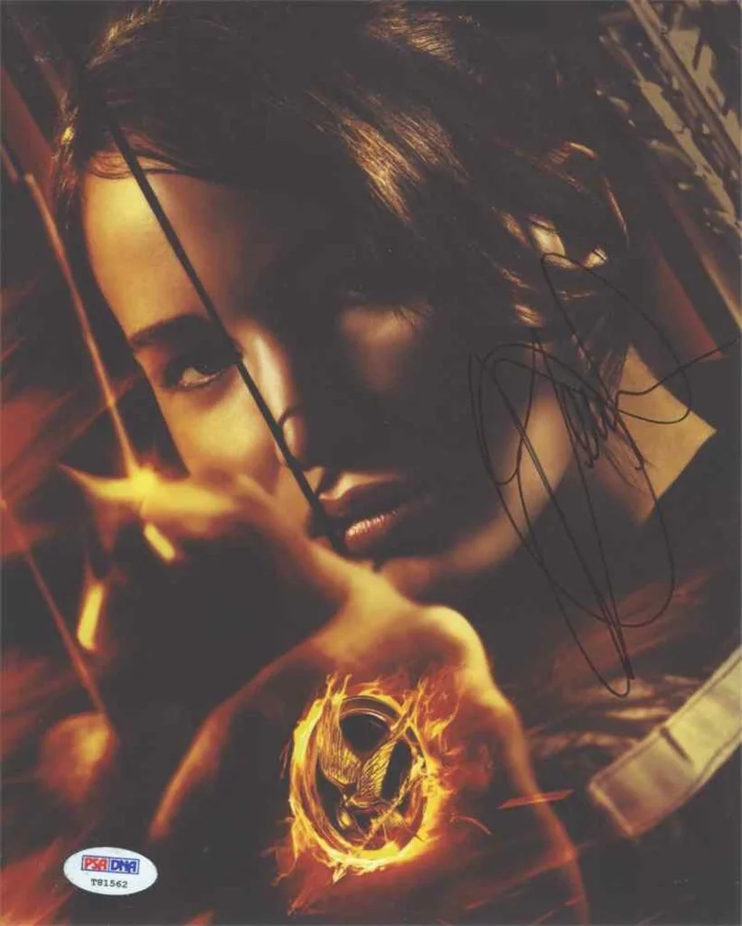 Jennifer Lawrence — Jennifer Lawrence Full Sig Autographed Signed 8x10 Photo Certified PSA/DNA COA