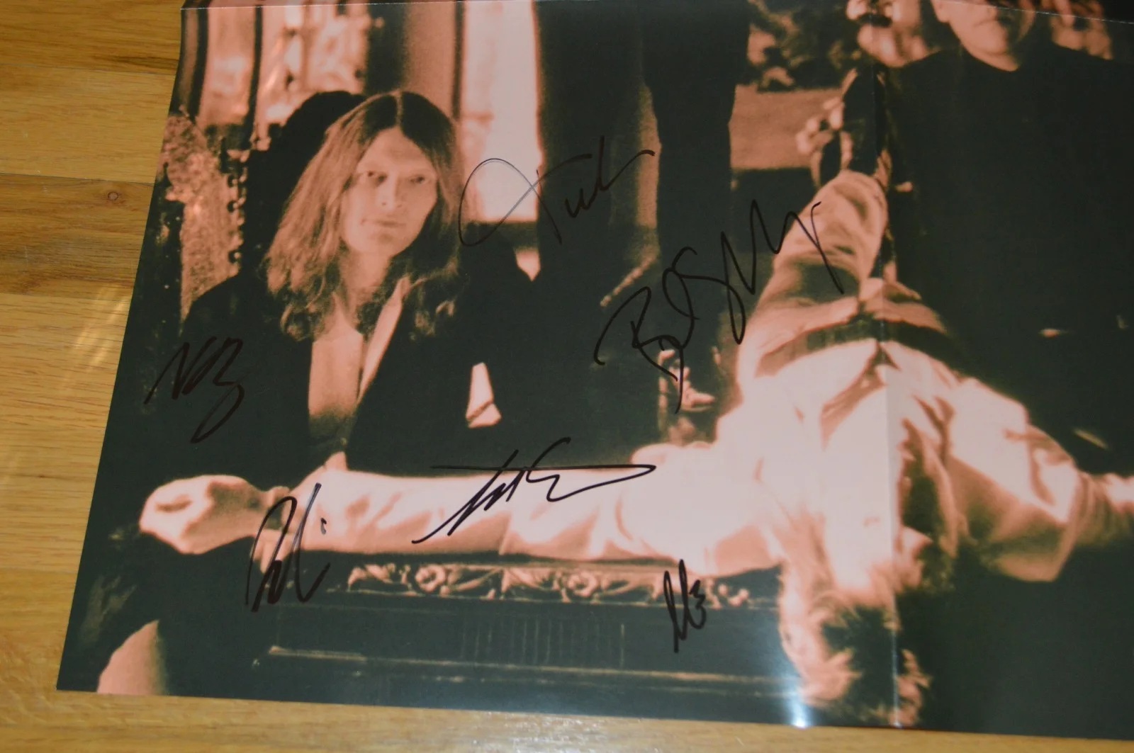 Cage The Elephant ~ Entire Band Signed "Neon Pill" LP Insert AUTOGRAPH Hologram, image 2
