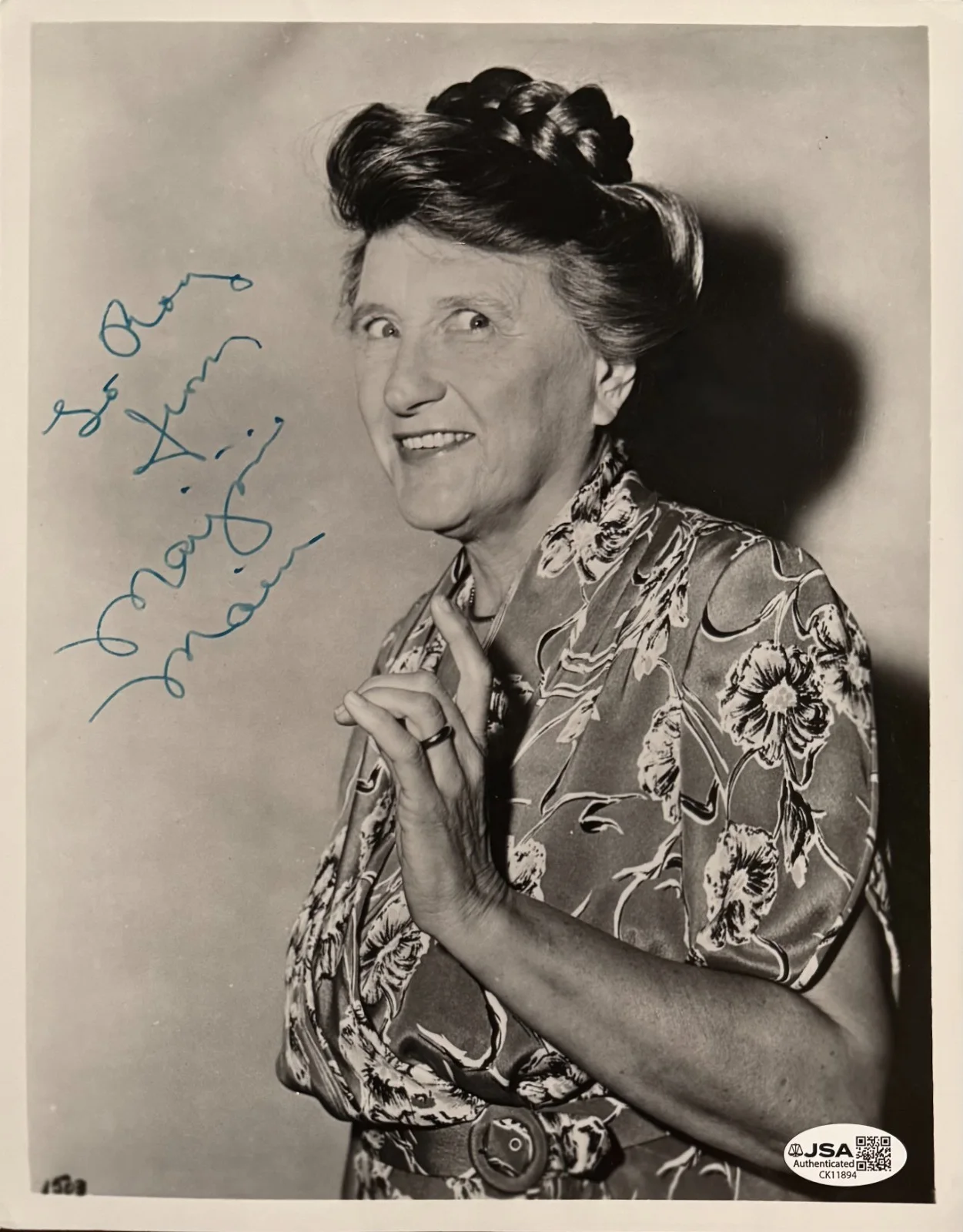 Marjorie Main — MARJORIE MAIN SIGNED Autographed 8" x 10" PHOTO Ma and Pa Kettle JSA CERTIFIED, image 5