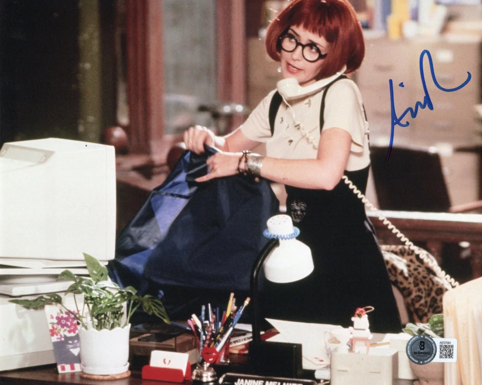 Annie Potts — Annie Potts JANINE Autographed Signed GHOSTBUSTERS 8x10 Photo Beckett BAS
