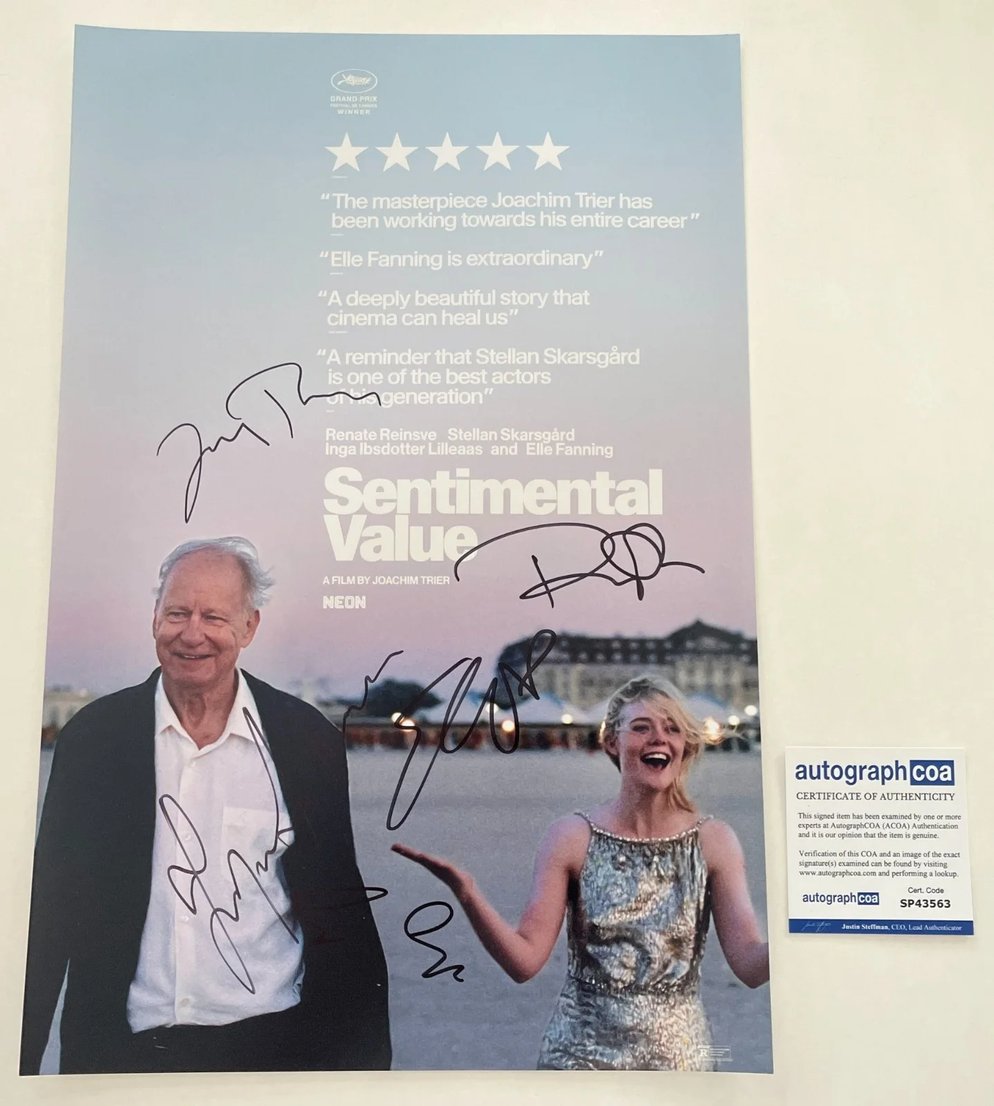 SENTIMENTAL VALUE CAST SIGNED 12x18 PHOTO RENATE REINSVE +4 w/EXACT PROOF & COA, изображение 2