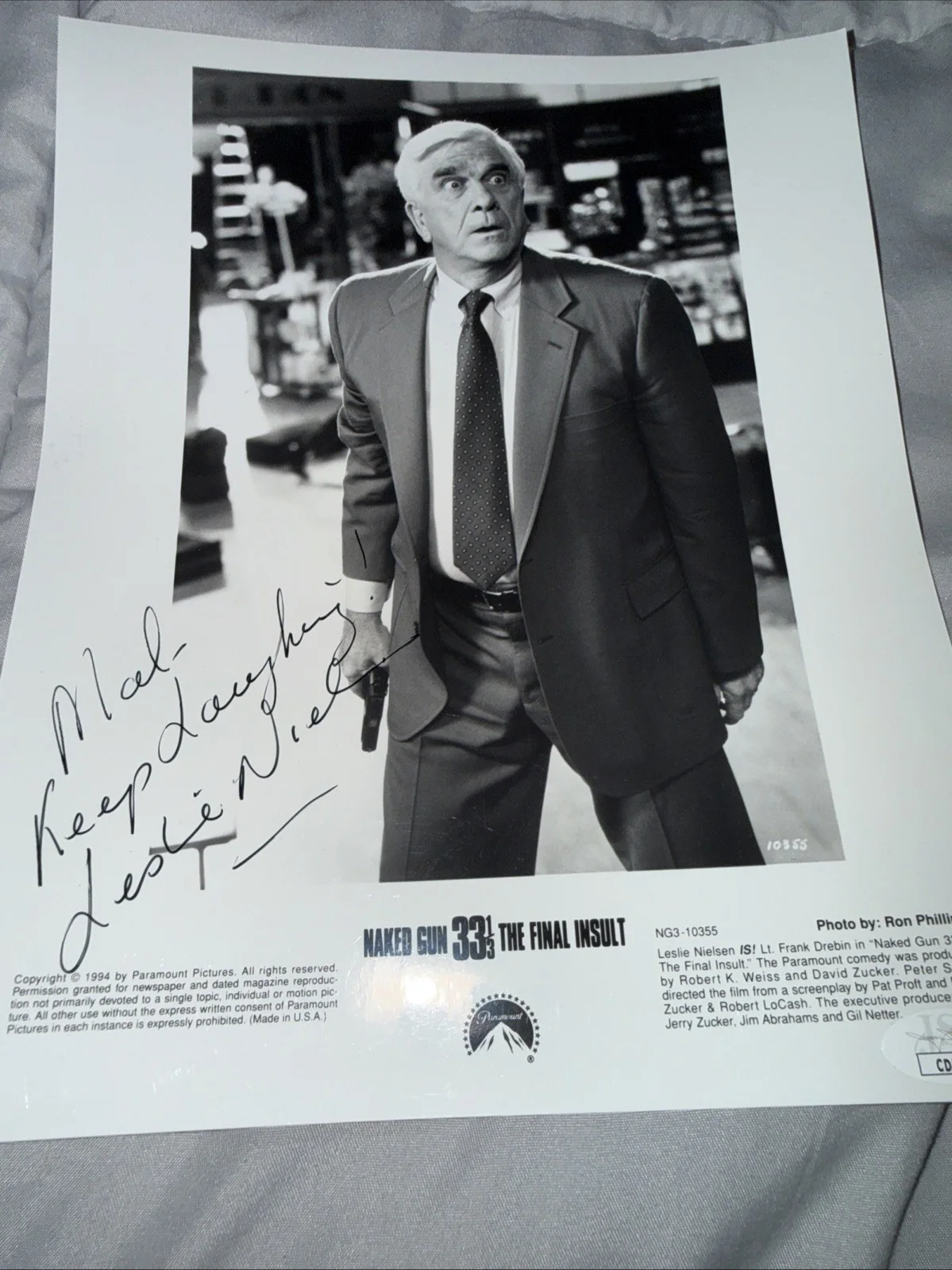 Leslie Nielsen — Leslie Nielsen Signed B&W 8x10 Promo Photo The Naked Gun Autographed JSA COA