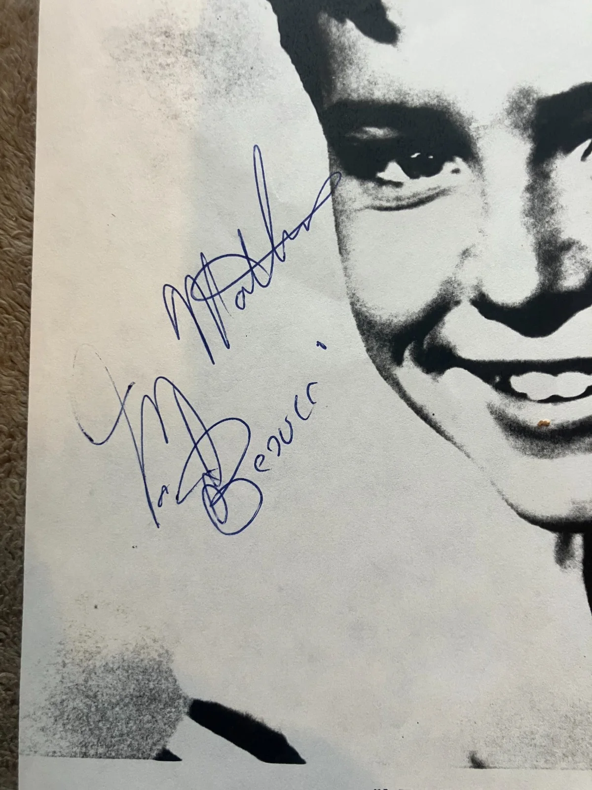 Jerry Mathers — JERRY MATHERS SIGNED B&W 8X10 PAPER PHOTO LEAVE IT TO BEAVER TV JSA LOA, изображение 2