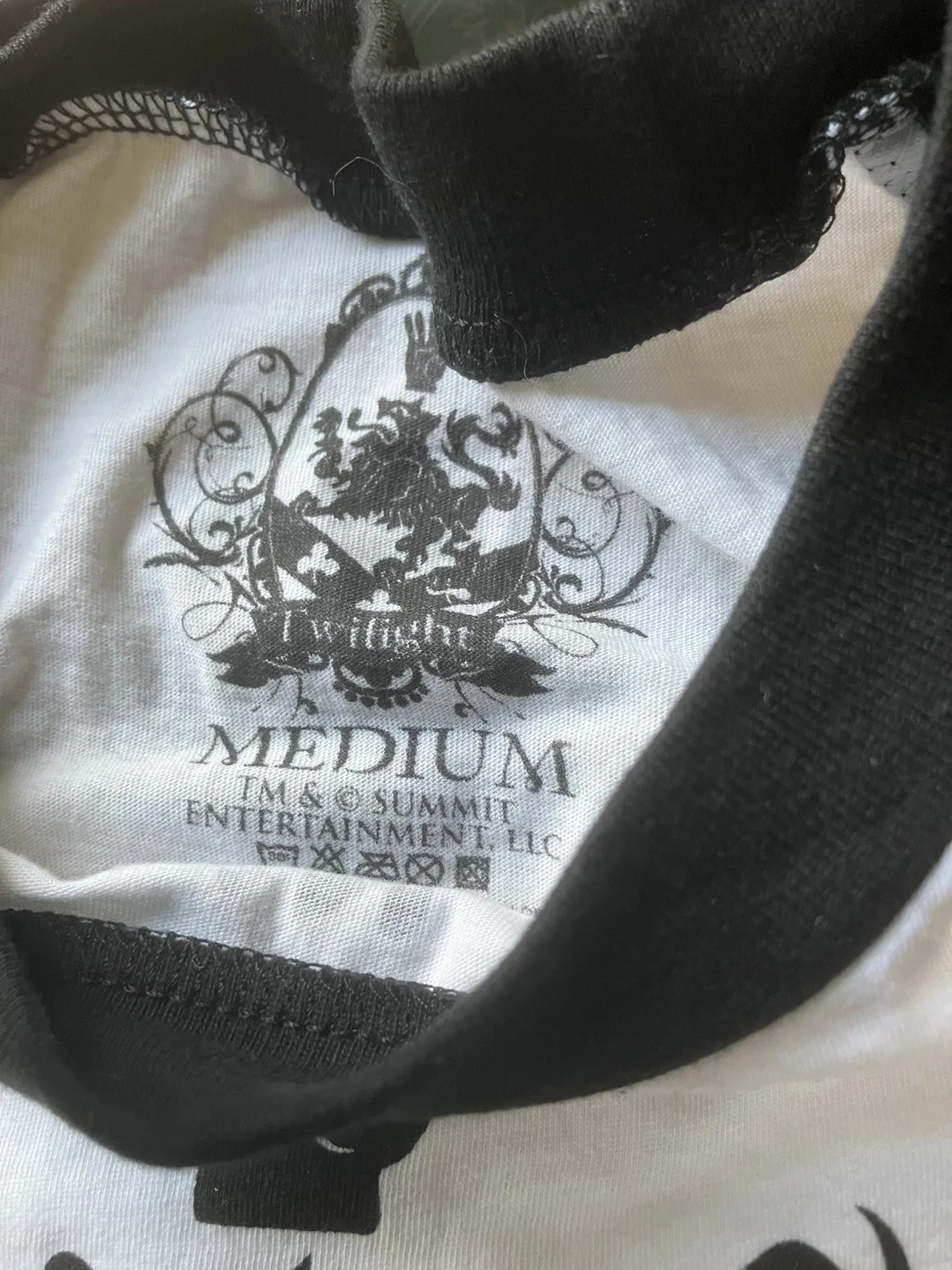 Twilight Saga - Neca Couture - Cullen crest 3/4 sleeve baseball tee tshirt - M, image 5