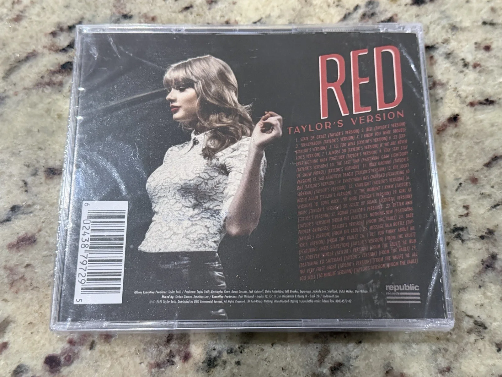 Taylor Swift Hand Signed Red Cd Taylor’S Version Autographed, image 2