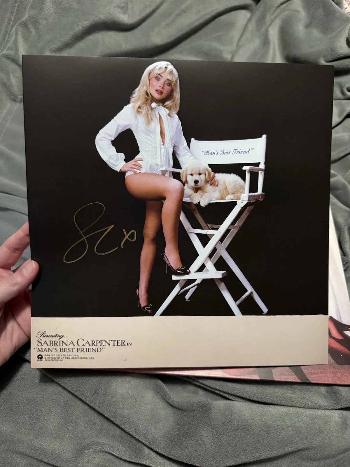 Sabrina Carpenter Signed Autographed Insert Man’s Best Friend Vinyl LP, изображение 2