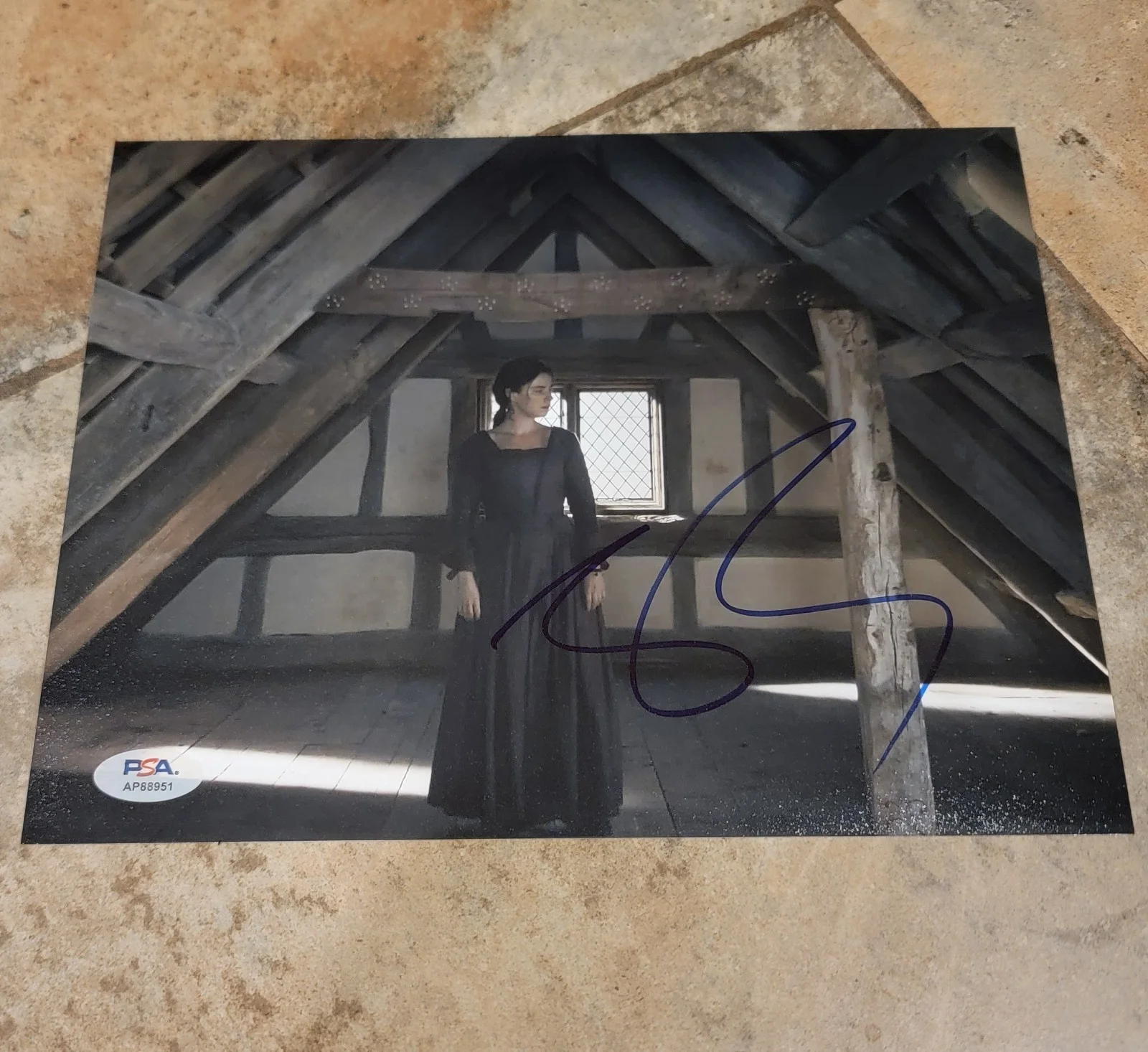 Jessie Buckley — Jessie Buckley signed 8x10 photo autograph PSA DNA Hamnet