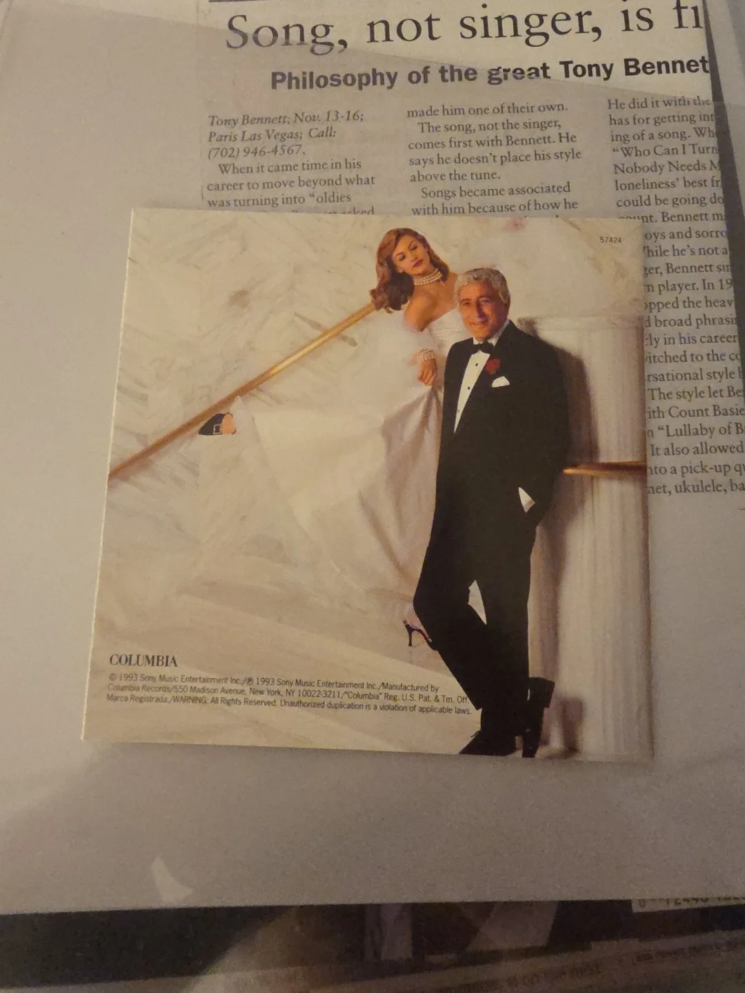 Tony Bennett Singer HAND SIGNED IN PERSON CD Sleeve. Personlized, изображение 2