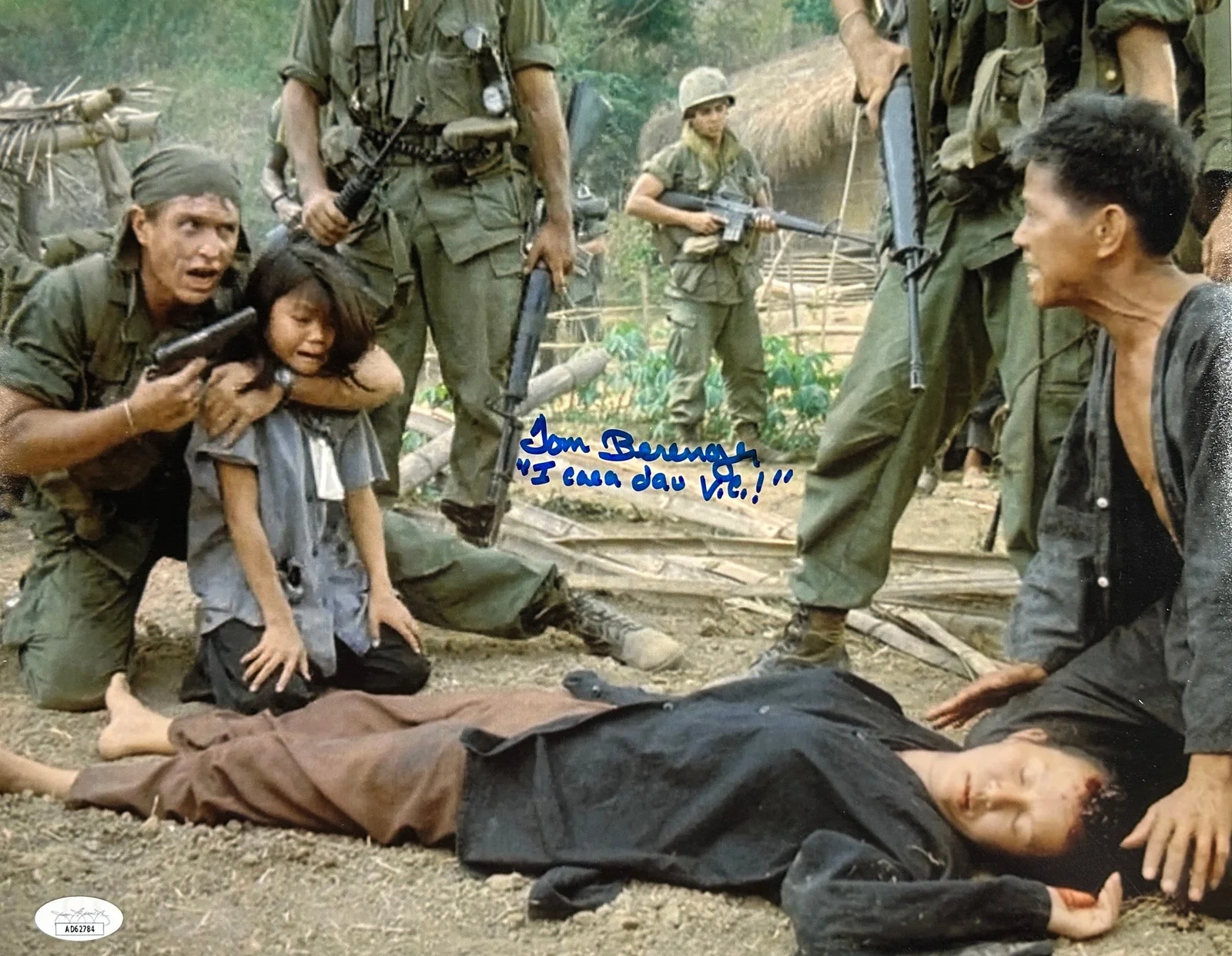 Tom Berenger — Tom Berenger Signed 11x14 Photo "I Caca dau V.C.!" JSA COA from Private Signing
