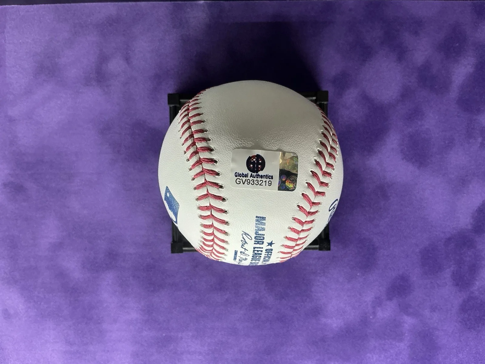 Jon Voight — Jon Voight Signed Baseball Authenicated By GAI, image 2