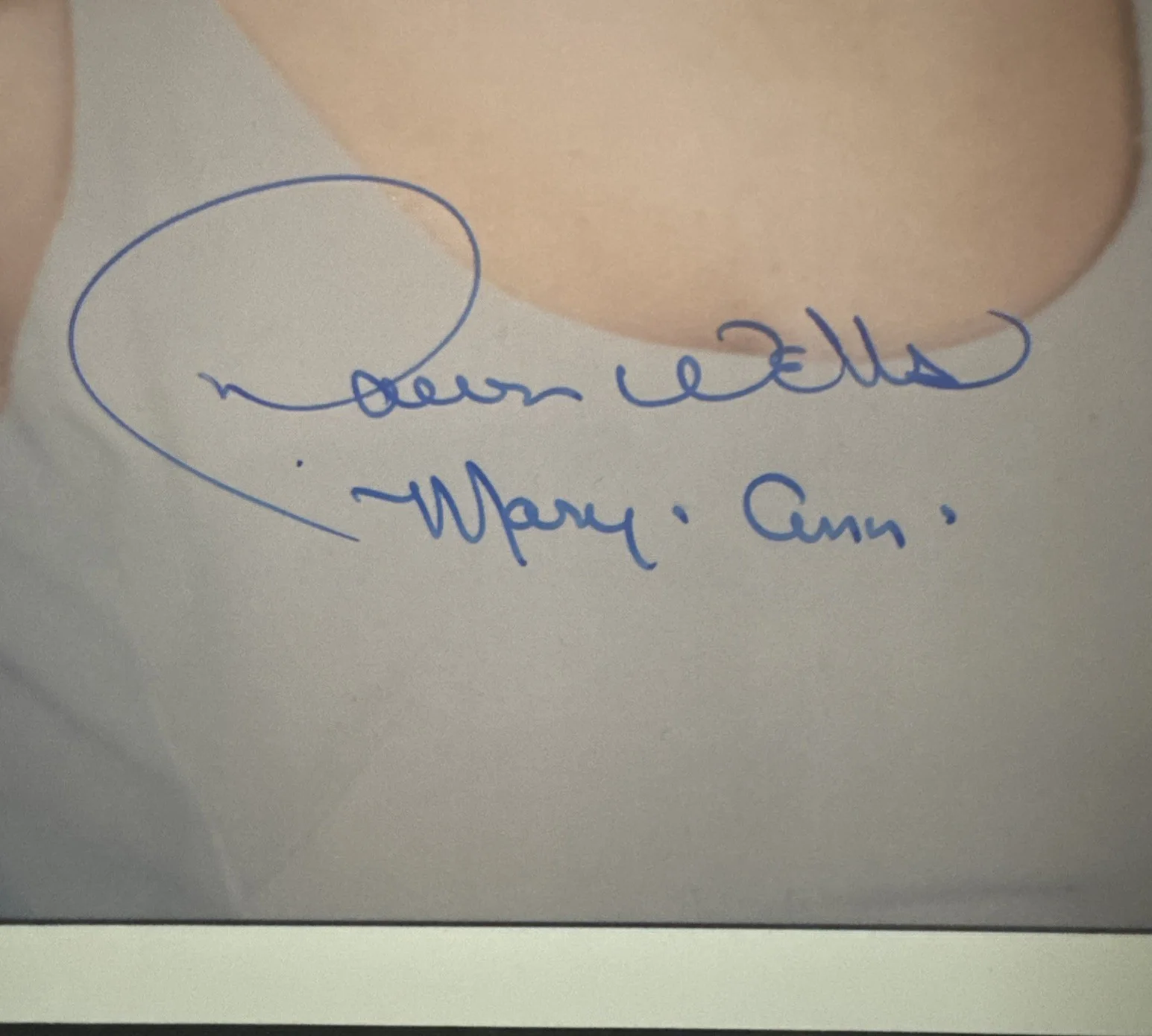 8 by 10 Signed Original Photo Of The Great Actress Dawn Wells with COA., image 2