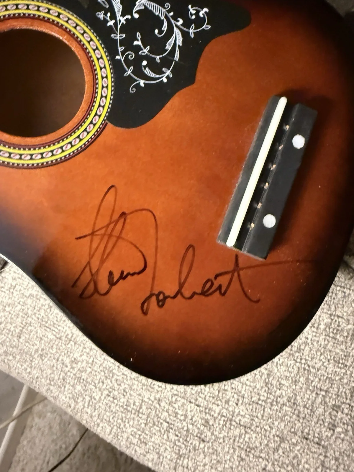 Signed Steve Forbert not full size Guitar(25”x9”)No Strings Attached +CD, ticket, image 2