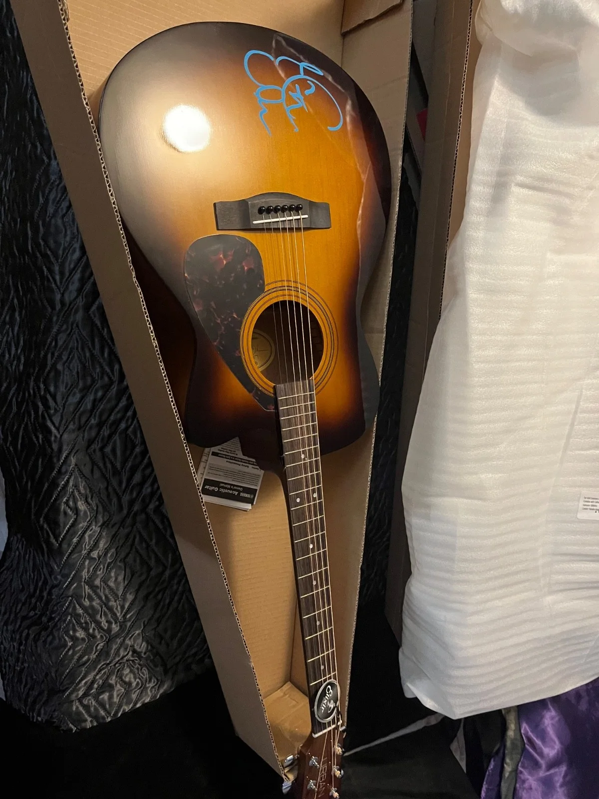 signed keith urban guitar from concert 2025, image 3
