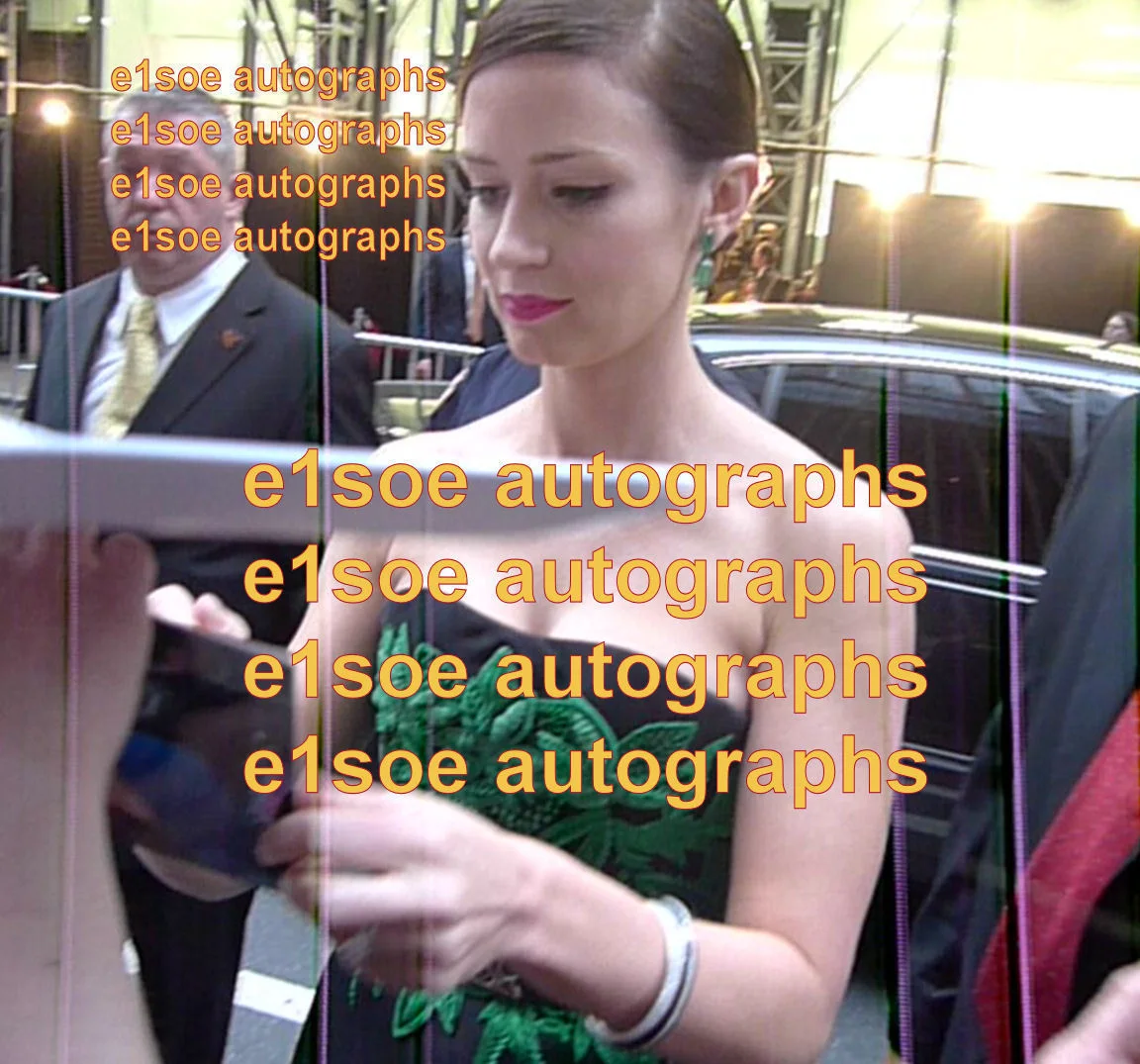 emily blunt — Emily Blunt signed 8x10 photo. Proof - Disclosure Day, Devil Wears Prada, image 3