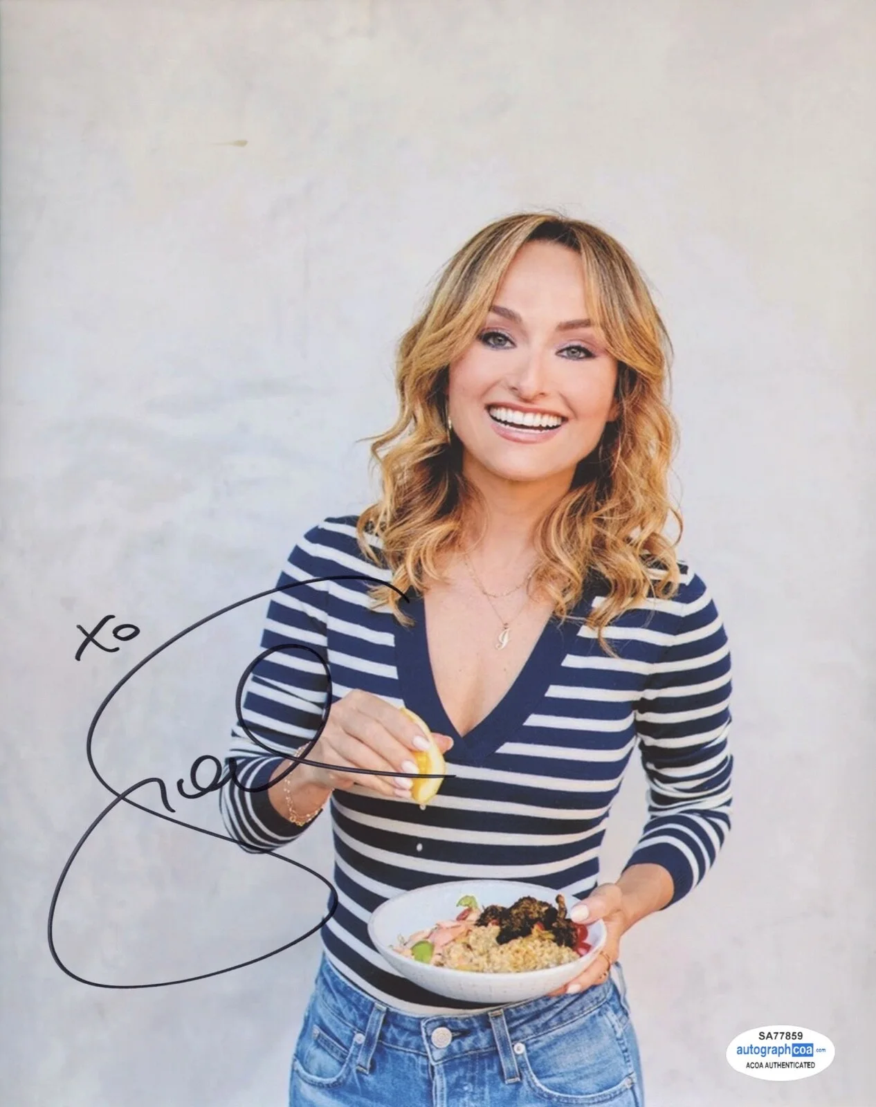 GIADA DE LAURENTIIS — Giada De Laurentiis signed Autograph 8x10 Photo CHEF d Hot SEXY MrBeast ACOA COA, изображение 3