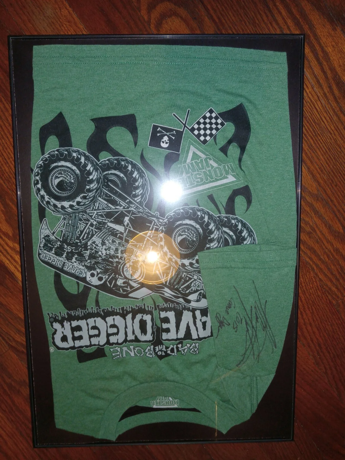 Monster Jam Drivers 🛞 SIGNED FRAMED T-SHIRTS 🛞 Lot (3 Frames) 2015, image 3