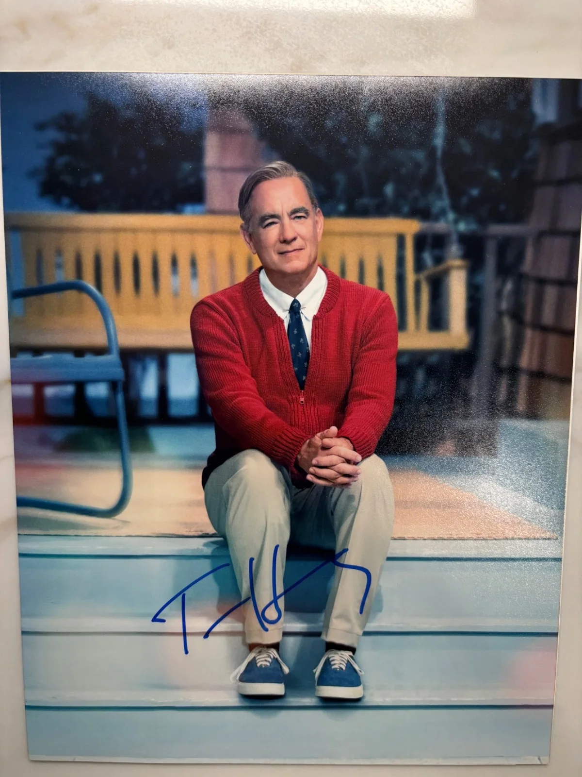 Tom hanks — Tom Hanks signed photo as Mister Rogers...coa from todd mueller