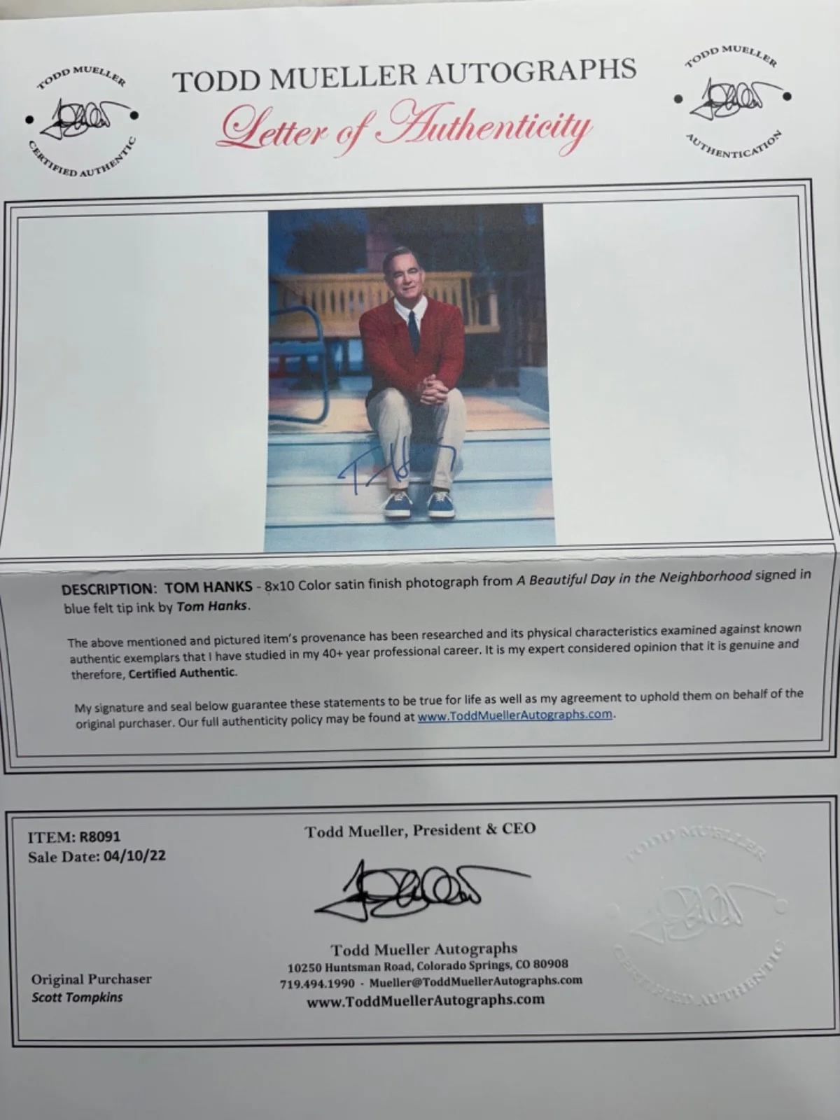 Tom hanks — Tom Hanks signed photo as Mister Rogers...coa from todd mueller, изображение 2