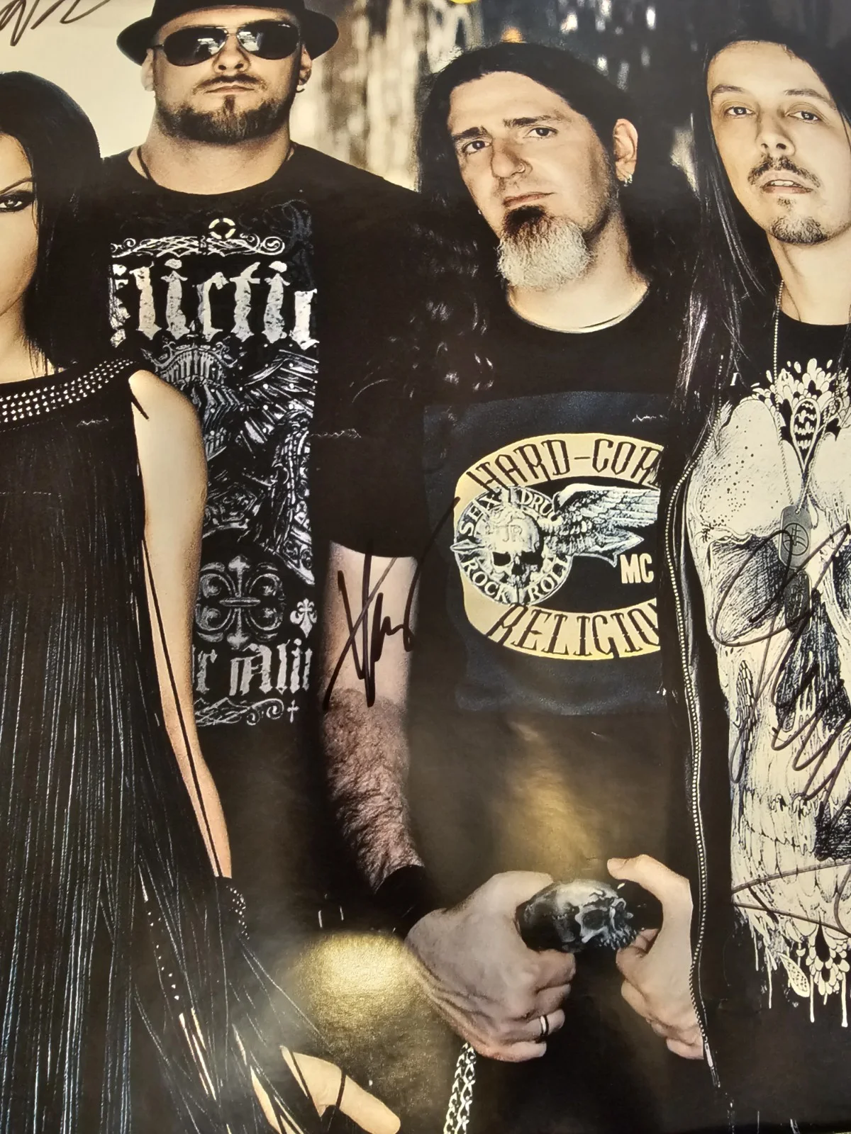 Lacuna Coil Poster Autographed By The Whole Band, 28" × 22", изображение 4