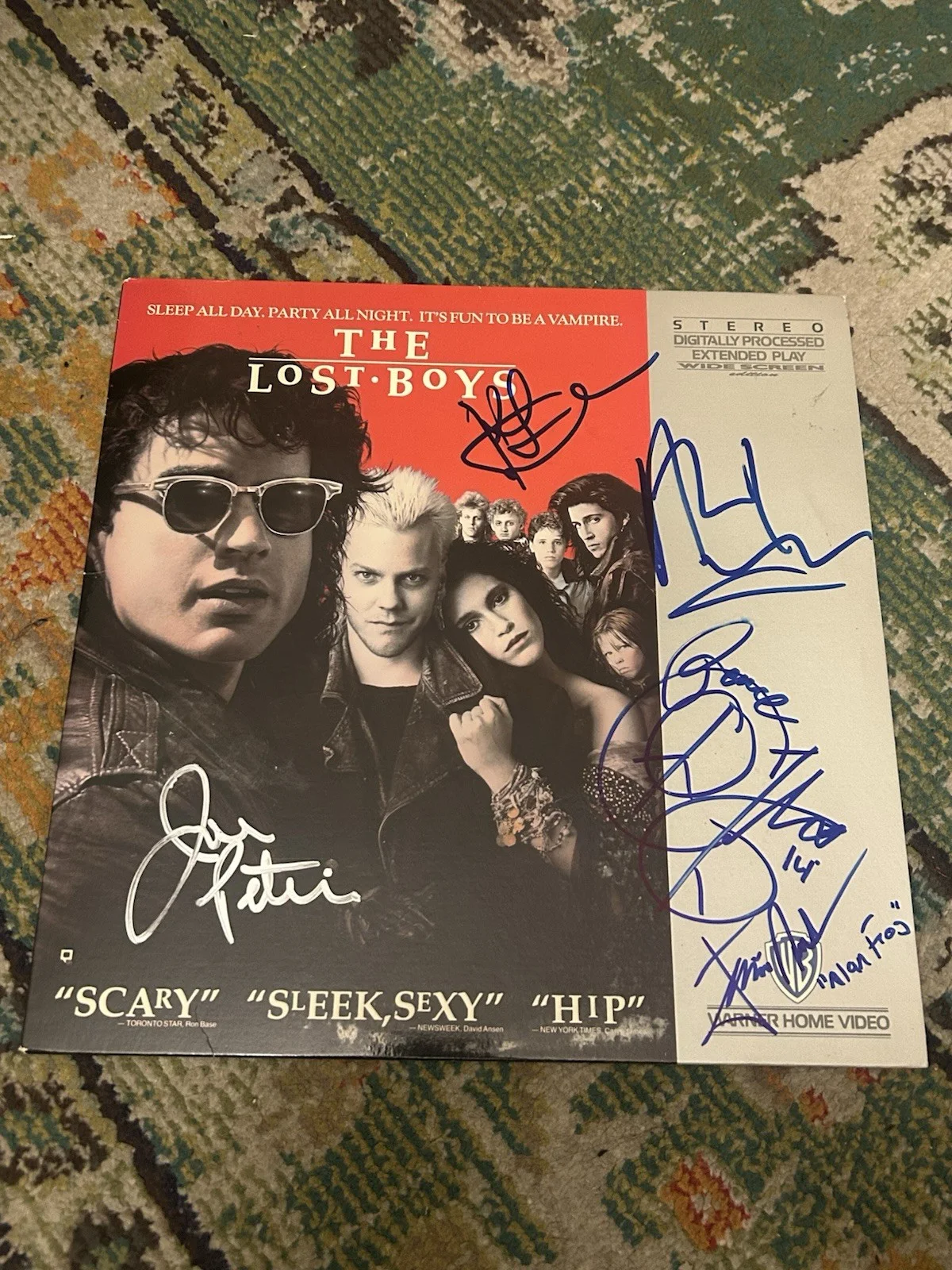Jason Patric and Kiefer Sutherland — Kiefer Sutherland Jason Patric SIGNED The Lost Boys Laserdisc photo Beckett COA