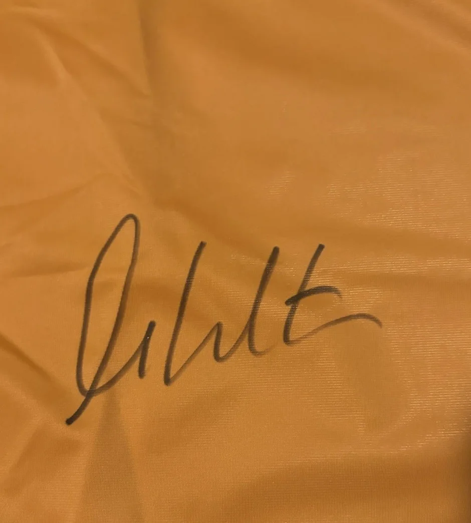 William Shatner — William Shatner Star Trek Captain Kirk Signed Uniform Shirt w/ COA JSA, изображение 2